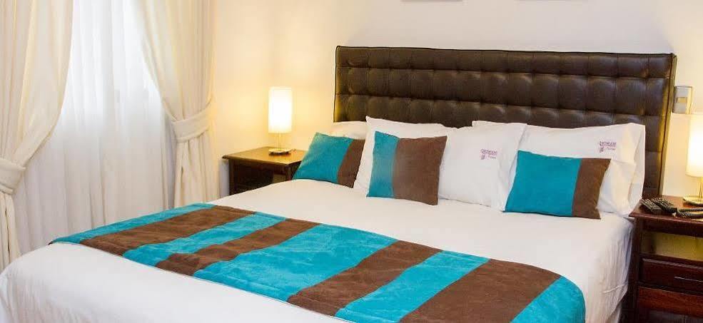 Santiago Town Suites Kültér fotó